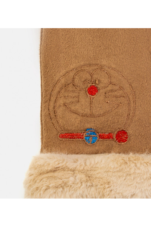 Kitty Brown lastekindad