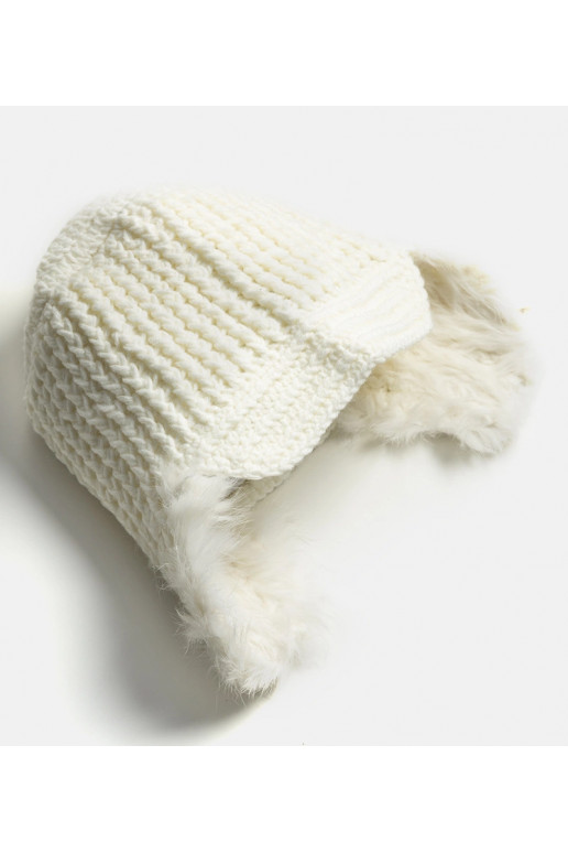 Valge müts kõrvaklappidega Zora