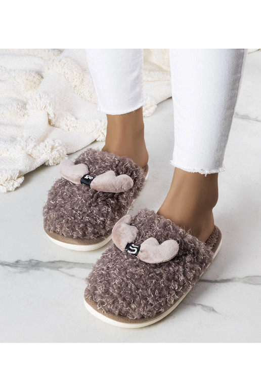 Pruunid karusnahaga sussid Rosny