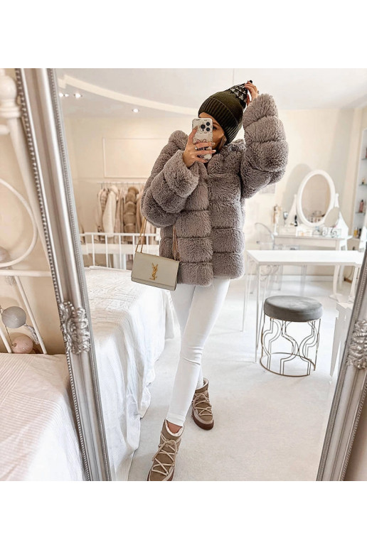 Tumeroheline Abneri müts