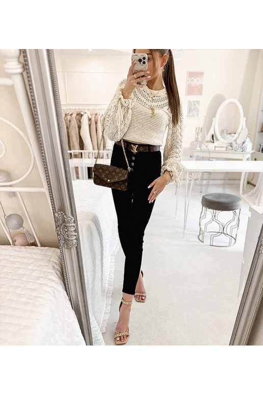 Mustad kõrge vöökohaga slim fit...