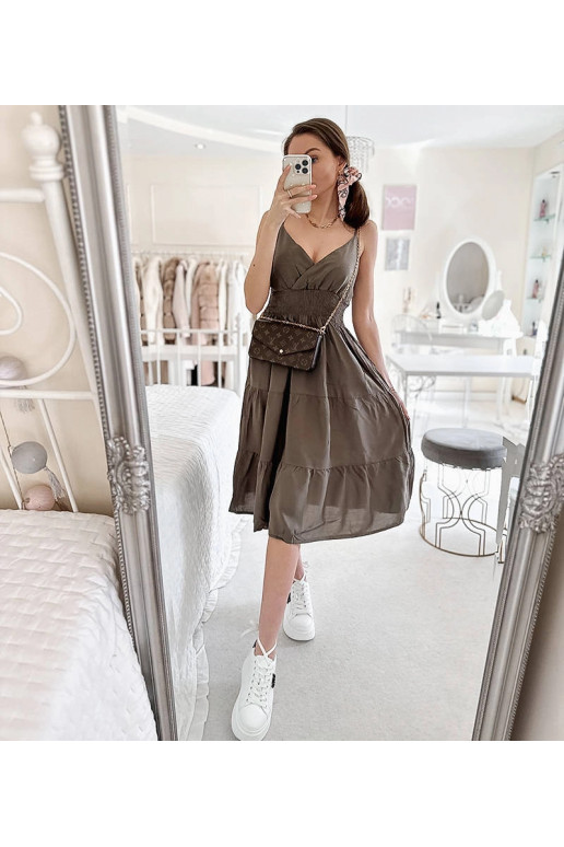 Roheline laienev kleit Yvon