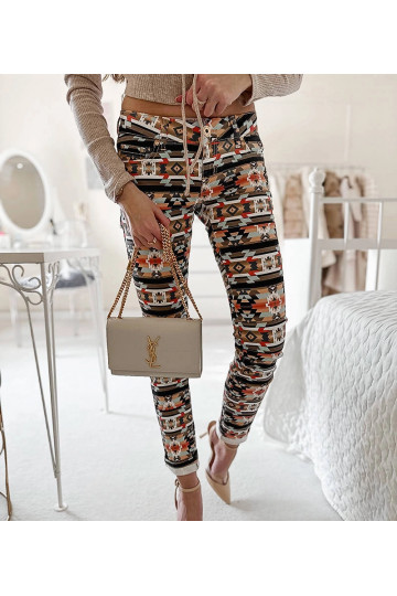 Aya mitmevärvilised...