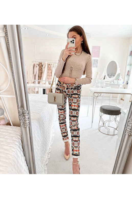 Aya mitmevärvilised mustriga püksid Aya mitmevärvilised mustriga püksid