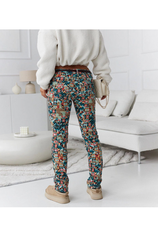 Cassi mitmevärvilised mustriga kitsad... Cassi mitmevärvilised mustriga kitsad...