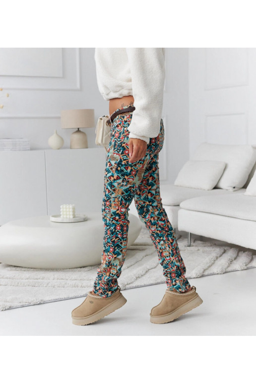 Cassi mitmevärvilised mustriga kitsad... Cassi mitmevärvilised mustriga kitsad...