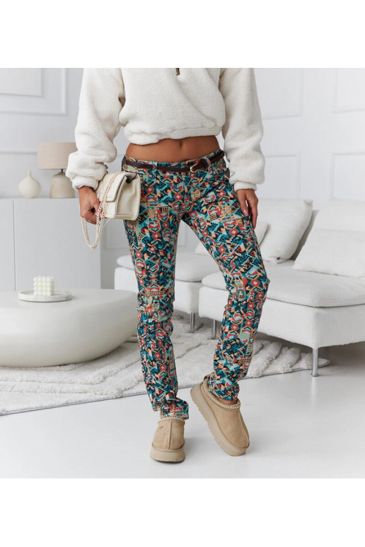 Cassi mitmevärvilised mustriga kitsad... Cassi mitmevärvilised mustriga kitsad...