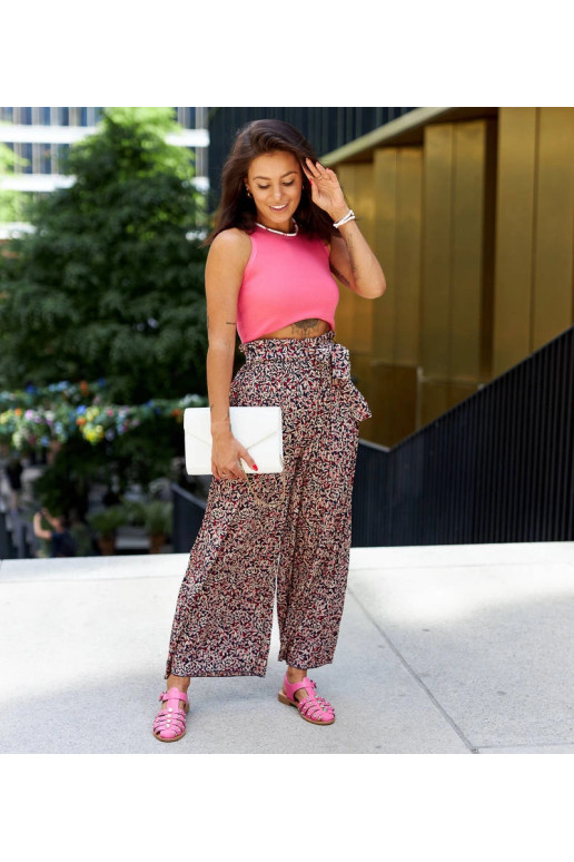 Malmantiilpunased plisseeritud püksid Malmantiilpunased plisseeritud püksid