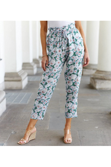 Rohelised lillelised püksid... 2