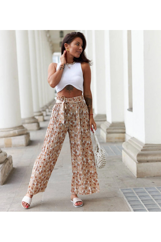 Aberdeeni valged laiad plisseeritud... Aberdeeni valged laiad plisseeritud...