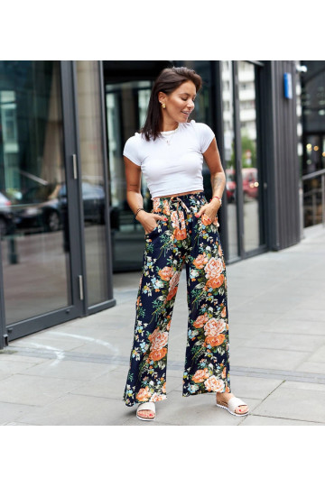 Meresinised laiad püksid...