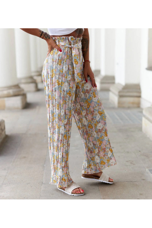 Burgundia lillelised plisseeritud... Burgundia lillelised plisseeritud...