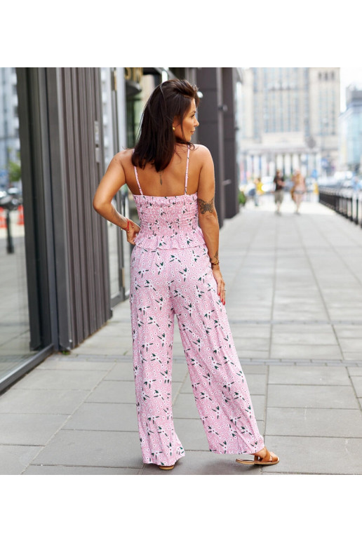 Roosa komplekt, millel on topp ja...