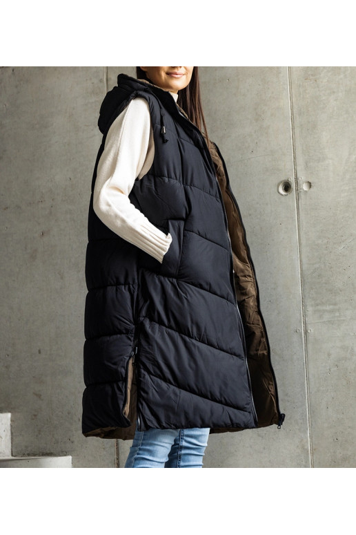 Simoni must ja roheline pööratav vest