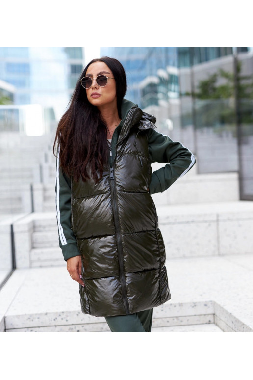 Roheline eemaldatava kapuutsiga vest...