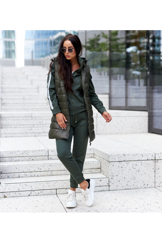 Roheline eemaldatava kapuutsiga vest...