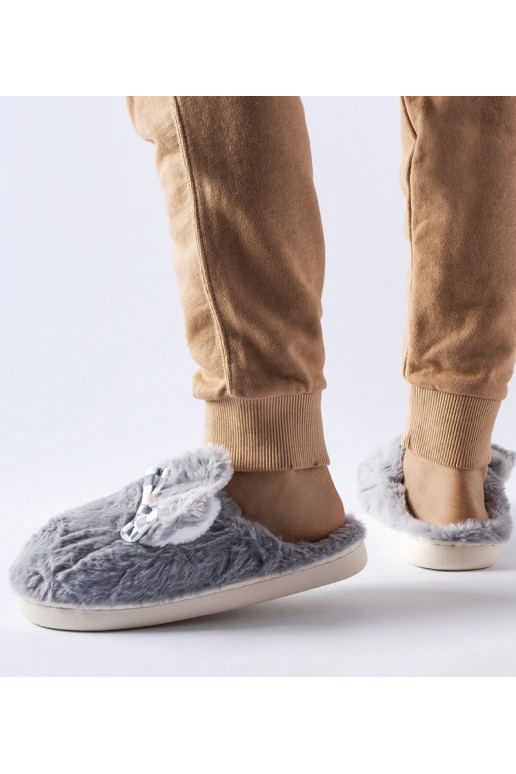 Hallid isoleeritud naiste kõrvadega...