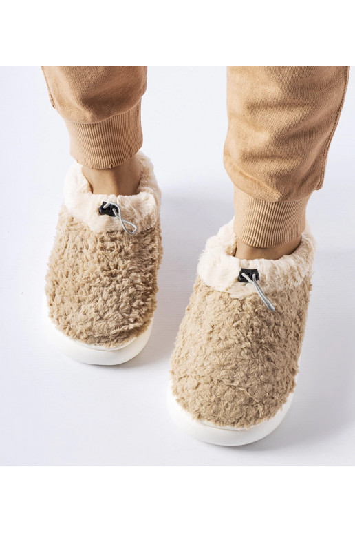 Beežid soojad kinnise kontsaga sussid...