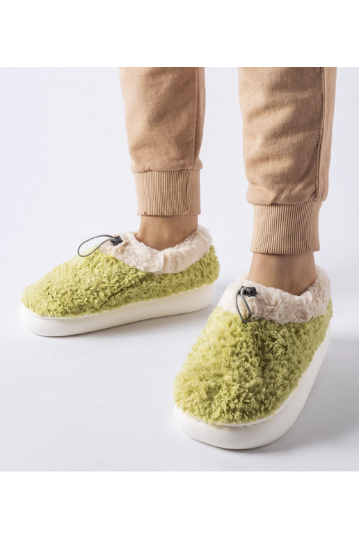 Rohelised soojad kinnise kontsaga...