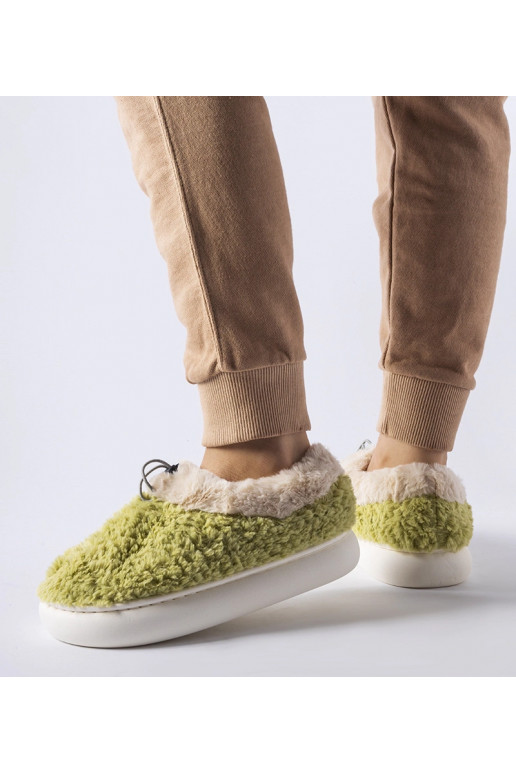 Rohelised soojad kinnise kontsaga...