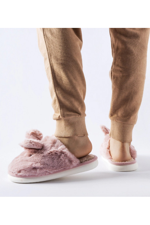 Roosad soojad kõrvadega sussid Daniele Roosad soojad kõrvadega sussid Daniele