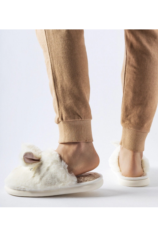 Valged soojad kõrvadega sussid Daniele