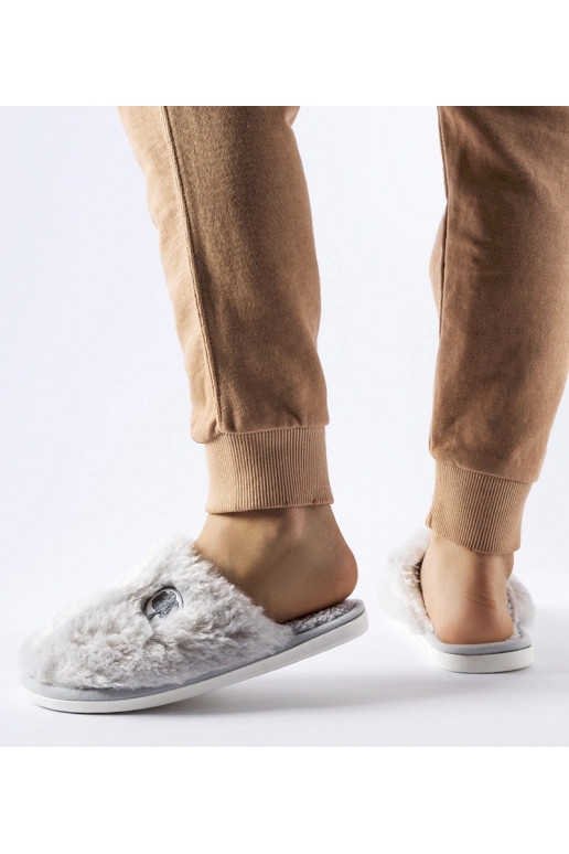 Hallid soojad Alessio plaastriga sussid