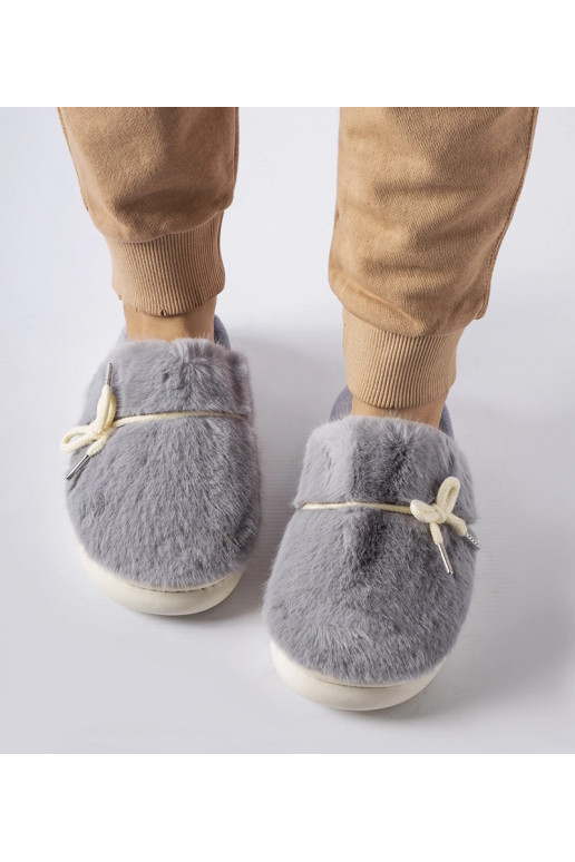 Hallid sussid dekoratiivse nööriga... Hallid sussid dekoratiivse nööriga...