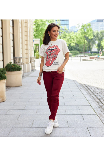 Punased riidest püksid...