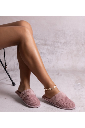 Sira niidiga kaunistatud...