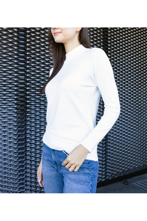 Valge klassikaline Essana avara sviiter