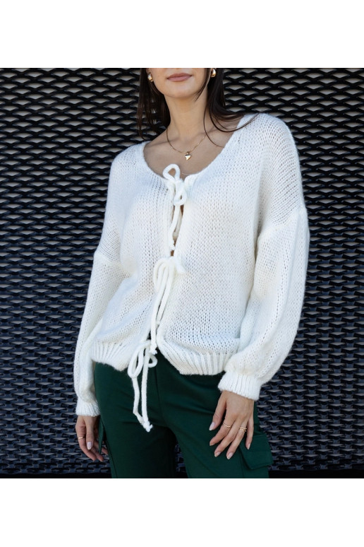 Valge seotav kampsun Sumaia