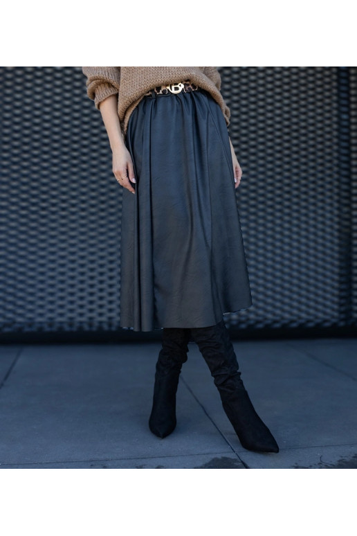 Must pikk seelik, mida kaunistab...