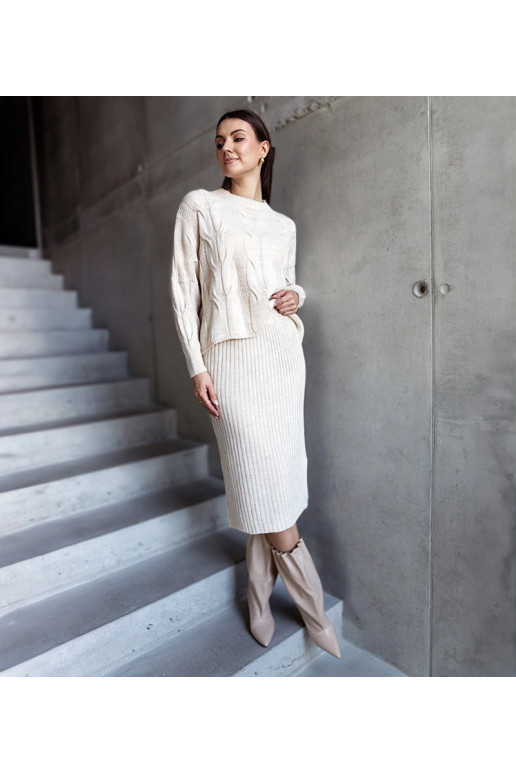 Beeži kampsuni ja seeliku komplekt Taisa Beeži kampsuni ja seeliku komplekt Taisa