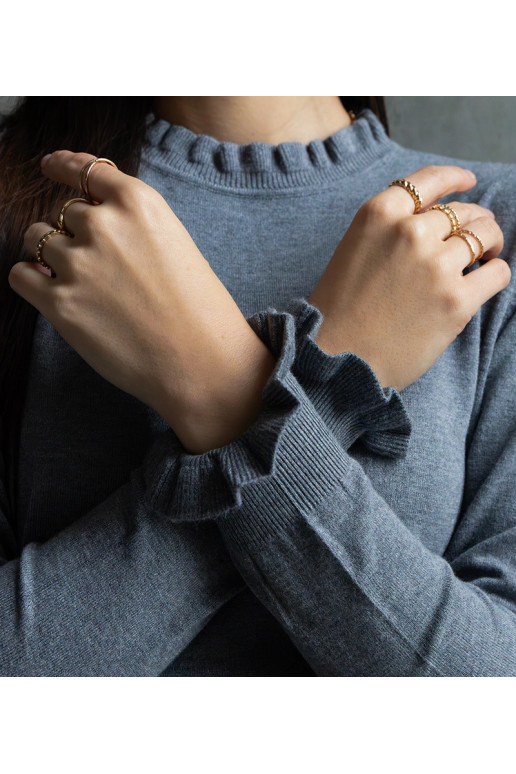 Hall pehme sviiter kaunistatud...