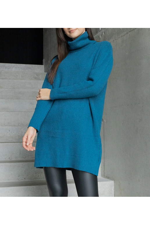 Pikk tumesinine pehme kaelusega... Pikk tumesinine pehme kaelusega...