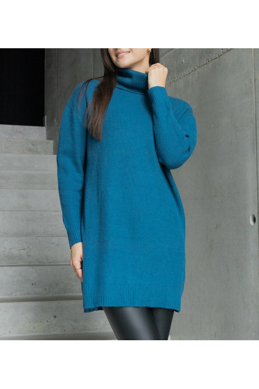 Pikk tumesinine pehme kaelusega... Pikk tumesinine pehme kaelusega...