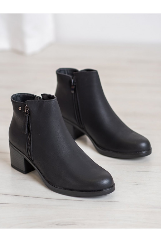 saapad kõrge jämeda kontsaga