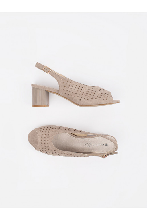 beeži värvi kingad 