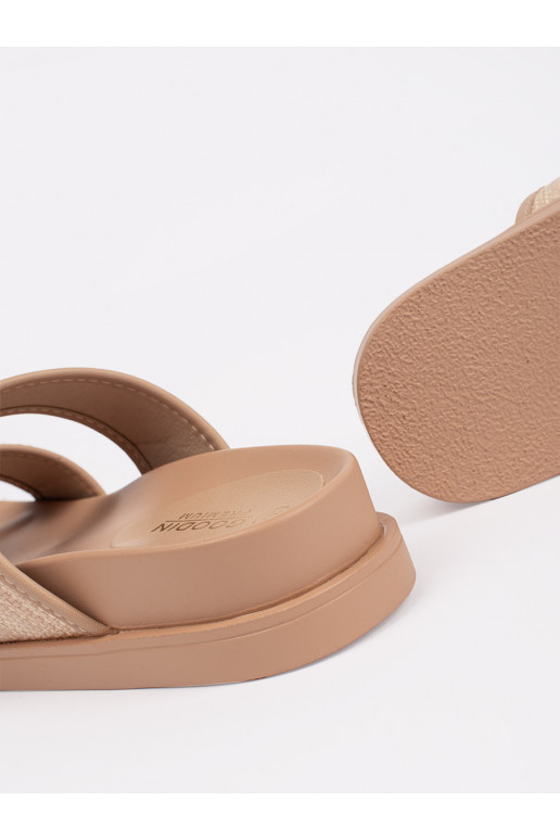 Lamedad sandaalid beežid 