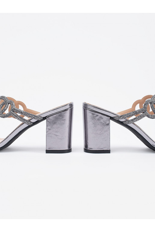 Hõbedat värvi plätud  Sergio Leone