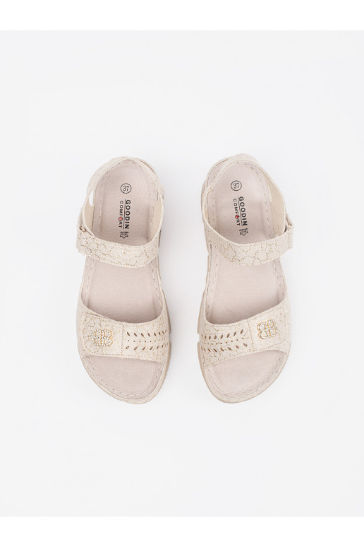 Elevandiluu värvi kingad  Elevandiluu värvi kingad