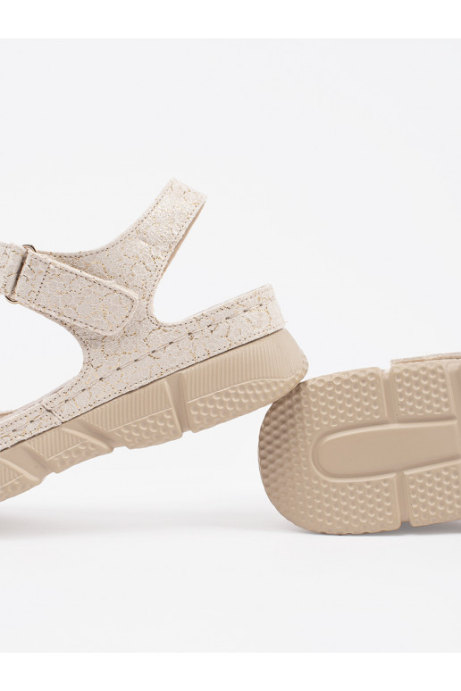 Elevandiluu värvi kingad  Elevandiluu värvi kingad