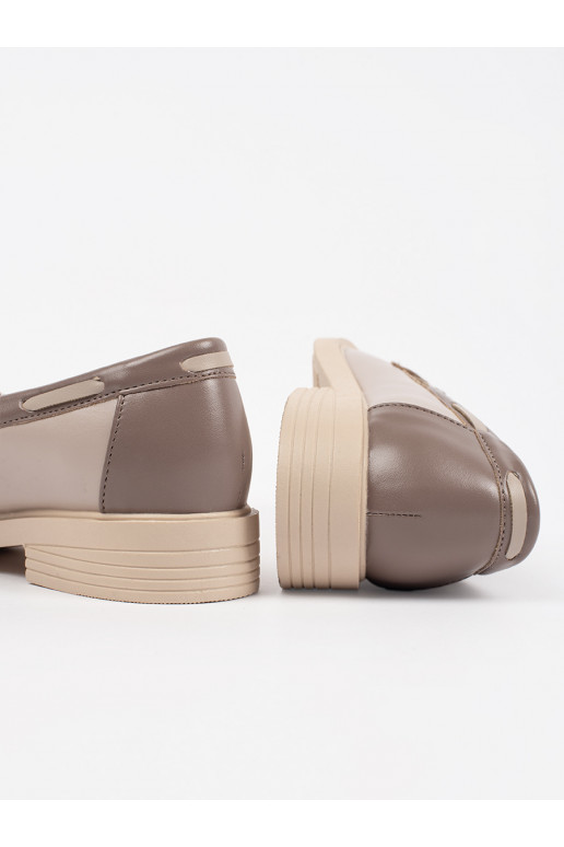 beeži värvi mokassiinid ze skórzaną wkładką