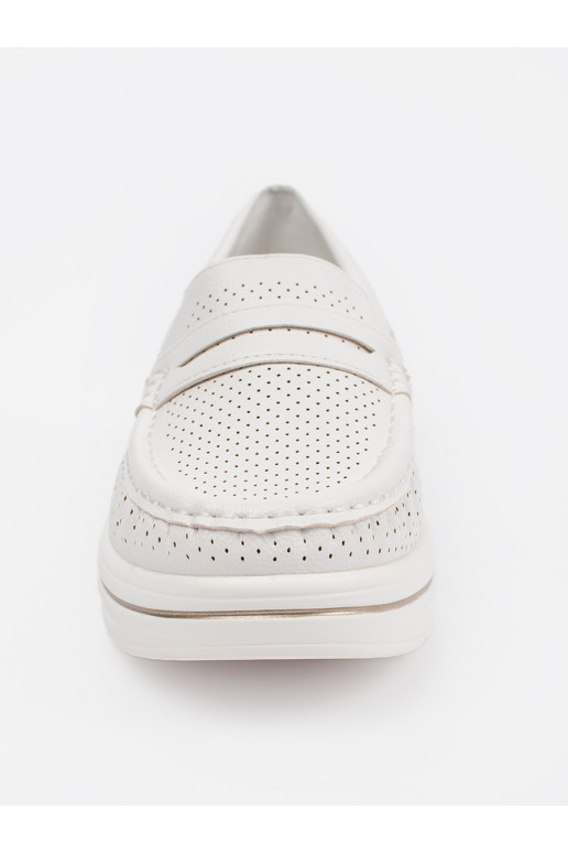 valget värvi mokassiinid 