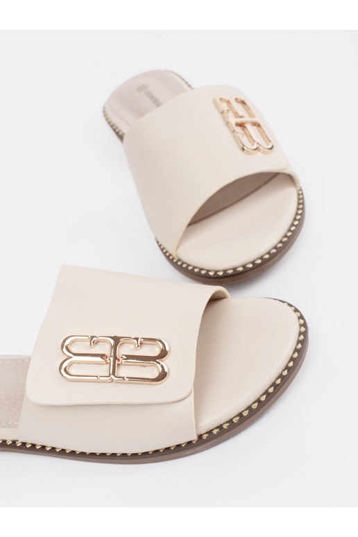 Elevandiluu värvi plätud  