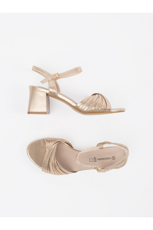 Kuldset värvi  kingad 