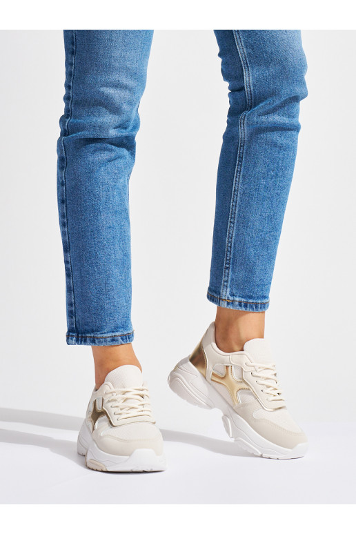 Moekad vabaajajalatsid beeži värvi