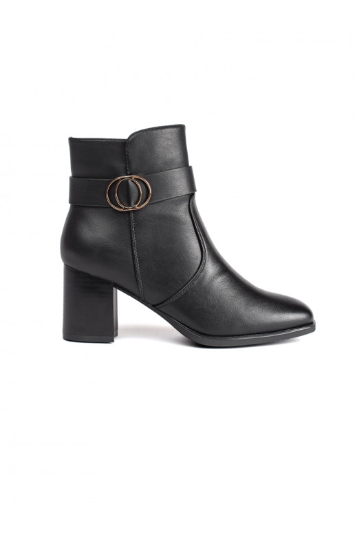 msuud poolsaapad kandilise varbaga