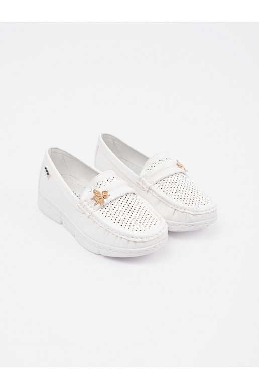 valget värvi mokassiinid  z przypinką
